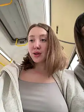 Sophie Avory online show from April 30, 3:51 pm