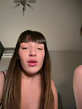 Sophie Avory online show from May 6, 6:46 pm