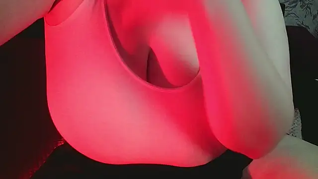 Snapshot of bubble_bambam chatting on January 23, 6:14 pm bubble bambam online show from January 23, 6:14 pm