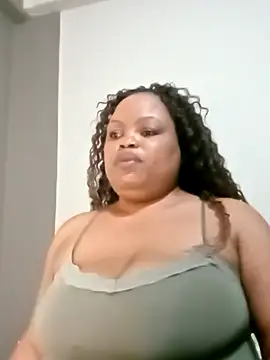 hugemelonsxxx online show from March 18, 7:31 pm