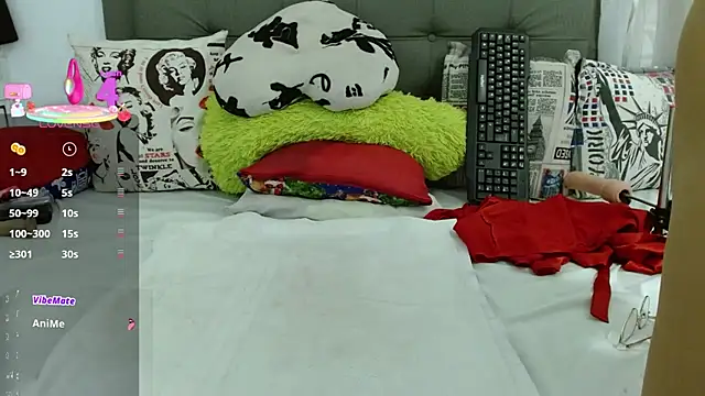 katysquirtdirty online show from February 9, 9:46 am