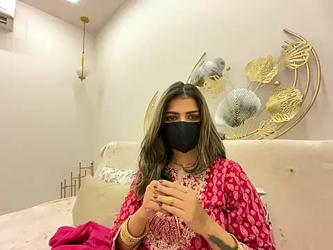 MaYaa  11 online show from March 17, 6:50 am