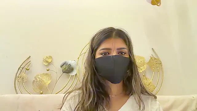 Snapshot of MaYaa__11 chatting on May 8, 7:03 am MaYaa 11 online show from May 8, 7:03 am