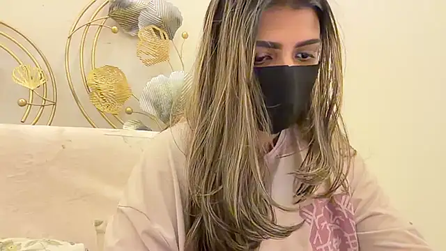 Snapshot of MaYaa__11 chatting on June 8, 7:31 am MaYaa 11 online show from June 8, 7:31 am