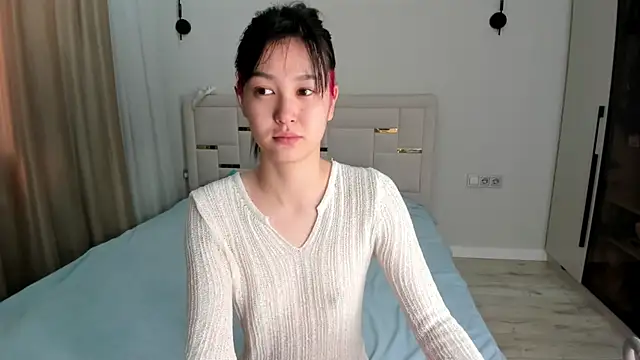 Lola Peach online show from May 24, 4:06 am