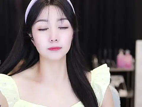 Nuyoah-77 online show from September 24, 4:21 pm