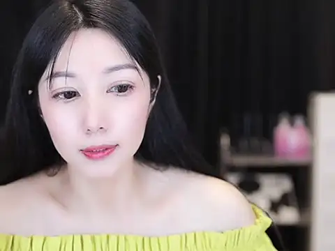 Nuyoah-77 online show from October 5, 4:05 pm