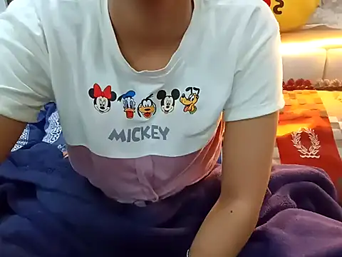 GoldnessAishu online show from December 4, 1:42 pm