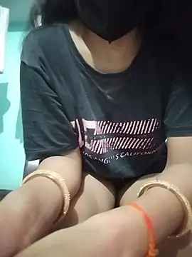 Hotty-Divya online show from July 20, 2:48 am