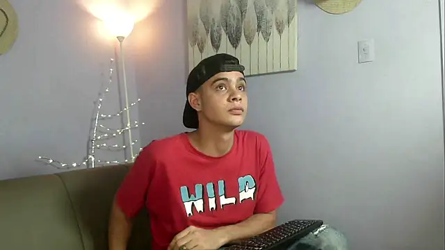 zacariasss  online show from October 15, 3:28 am