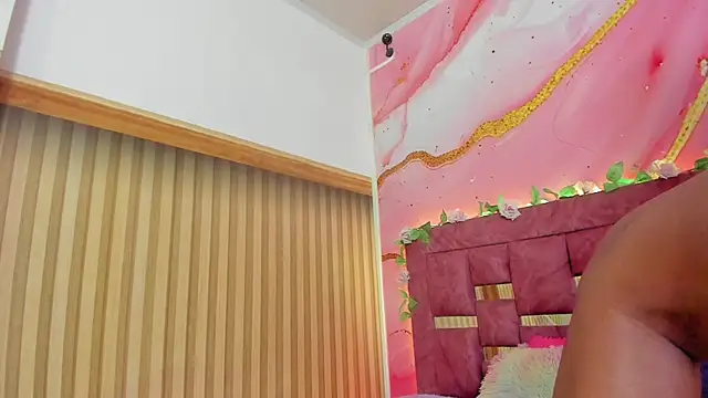 melody paris online show from April 14, 10:54 am