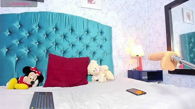 Elii ross online show from January 11, 8:21 pm