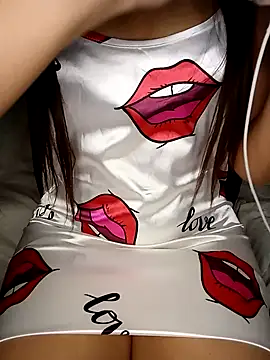 Snapshot of Patrona-fifi chatting on December 21, 10:51 pm Patrona-fifi online show from December 21, 10:51 pm