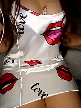 Snapshot of Patrona-fifi chatting on February 14, 11:53 pm Patrona-fifi online show from February 14, 11:53 pm