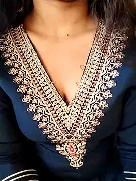 Snapshot of Sweetlovve@xh chatting on February 12, 6:29 am Sweetlovvexh online show from February 12, 6:29 am