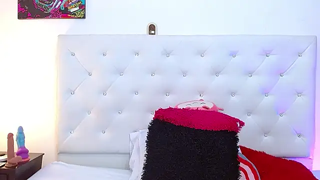 Snapshot of abelladanger_92 chatting on December 11, 7:09 am abelladanger 92 online show from December 11, 7:09 am