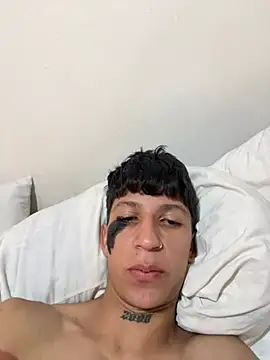 Snapshot of XMANSEXYCART chatting on January 4, 10:27 am XMANSEXYCART online show from January 4, 10:27 am