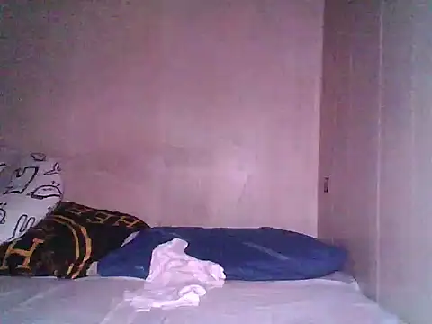 Sweetchuby1995 online show from July 2, 6:30 am