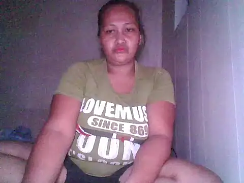 Sweetchuby1995 online show from July 15, 12:38 am