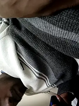 devilsam3327 online show from December 22, 4:48 pm