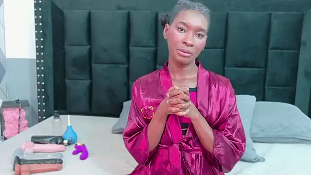 petitelittleebony online show from March 14, 3:01 am