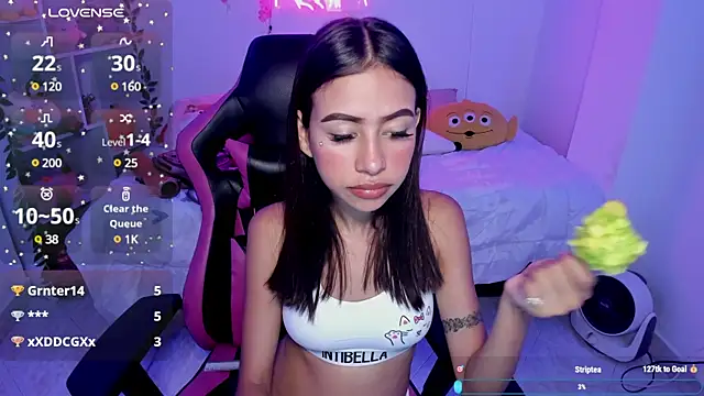 cat kitty18  online show from February 12, 10:04 pm