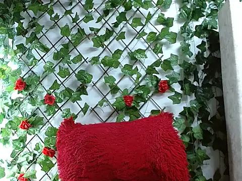 Snapshot of alicia_squirt_big chatting on December 6, 12:49 pm alicia squirt big online show from December 6, 12:49 pm