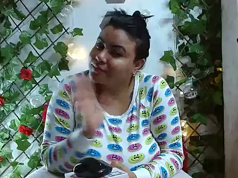 Snapshot of alicia_squirt_big chatting on January 14, 5:40 am alicia squirt big online show from January 14, 5:40 am