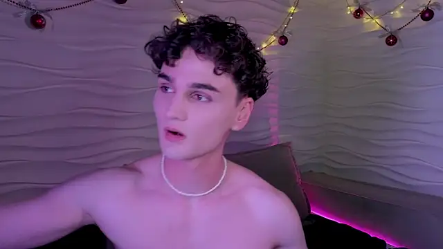 adam 21cm   online show from January 12, 7:42 pm