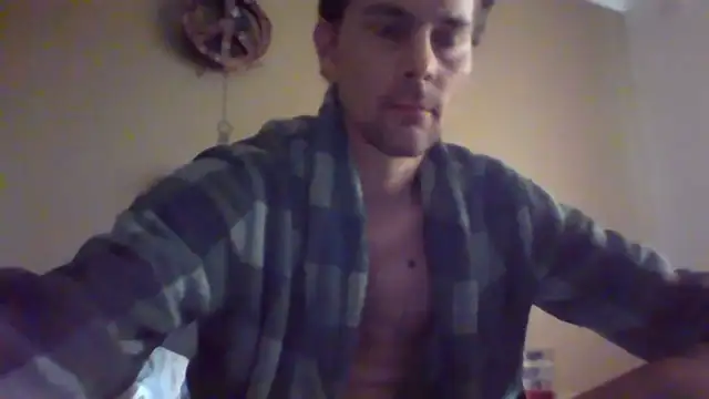 Snapshot of mrHardFox chatting on May 24, 3:39 pm mrHardFox online show from May 24, 3:39 pm