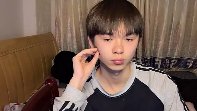 xiaottt1918 online show from January 11, 12:40 pm