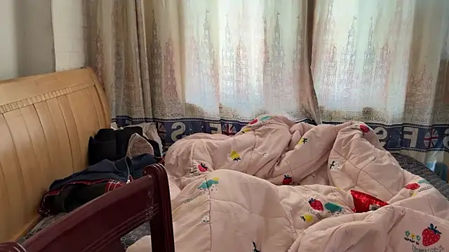 xiaottt1918 online show from January 18, 5:10 am