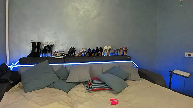 SEXDream777 online show from February 9, 4:22 pm