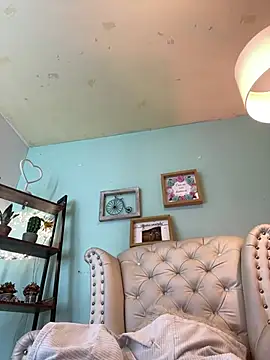 honey fox1 online show from April 13, 11:59 am