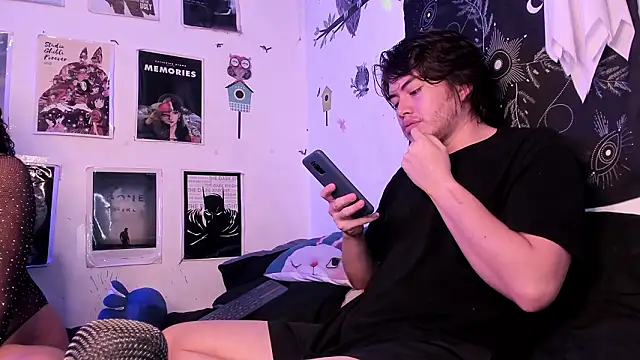 hothoneychile online show from March 28, 2:55 am