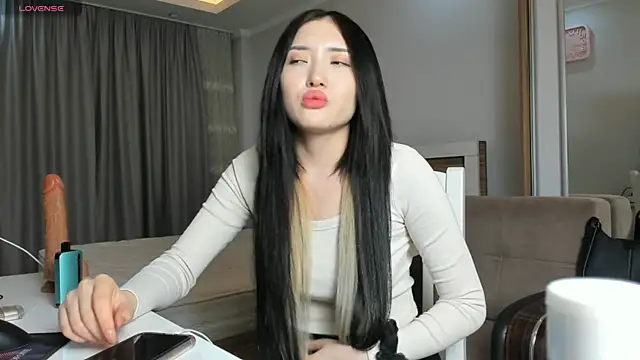 Snapshot of kirigaya_asuna chatting on December 13, 2:38 pm kirigaya asuna online show from December 13, 2:38 pm