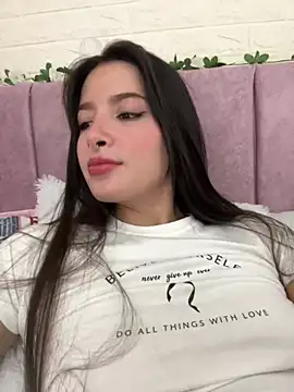 Snapshot of annaharper- chatting on December 20, 10:54 pm annaharper- online show from December 20, 10:54 pm