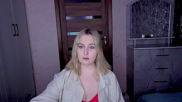 Snapshot of Kristy-Max chatting on February 21, 9:49 pm Kristy-Max online show from February 21, 9:49 pm