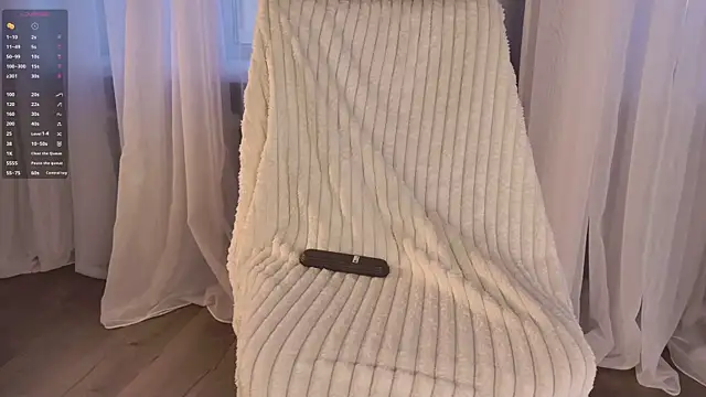 SunnyRisha online show from March 7, 5:15 am