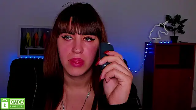 Snapshot of Amali_Ivanna_smit chatting on February 6, 3:20 pm Amali Ivanna smit online show from February 6, 3:20 pm