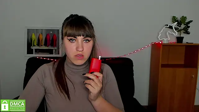 Snapshot of Amali_Ivanna_smit chatting on March 4, 3:37 pm Amali Ivanna smit online show from March 4, 3:37 pm