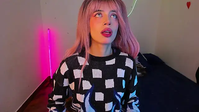 Snapshot of CelesteXCute chatting on January 8, 2:19 pm CelesteXCute online show from January 8, 2:19 pm