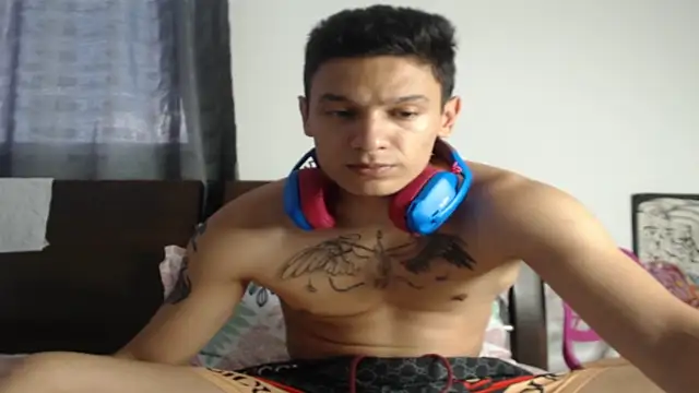 Tobicutee online show from January 17, 8:01 pm