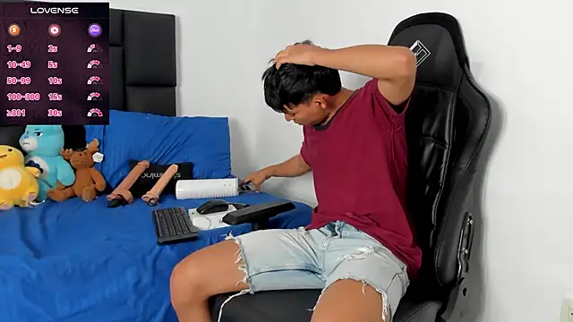 Tonny twink  online show from February 7, 12:14 am