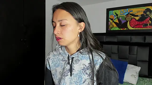 tatiana valencia online show from February 28, 12:31 pm