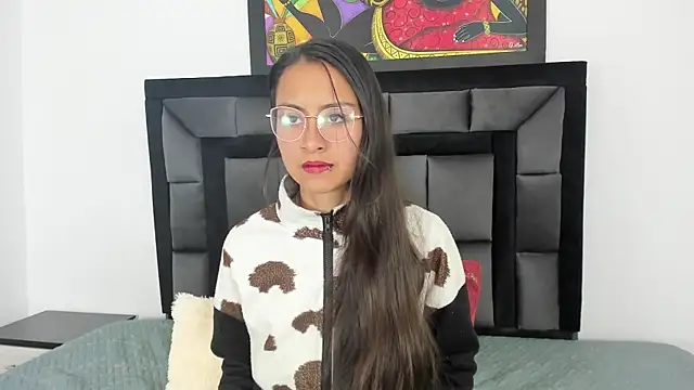 tatiana valencia online show from March 19, 12:01 pm