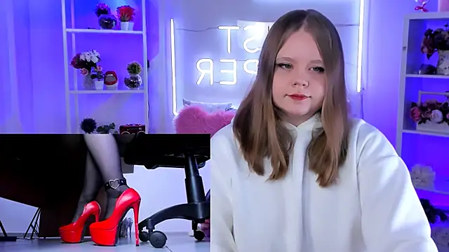 footfetish baby online show from February 10, 1:03 am