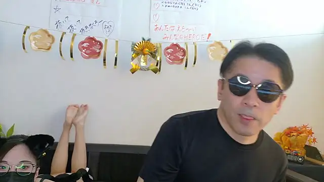 Snapshot of Angels1-2-3-4-5 chatting on January 7, 7:11 am Angels1-2-3-4-5 online show from January 7, 7:11 am