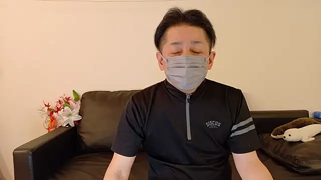 Snapshot of Angels1-2-3-4-5 chatting on February 13, 10:22 am Angels1-2-3-4-5 online show from February 13, 10:22 am