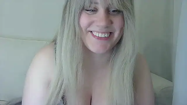 Snapshot of miramore chatting on February 2, 9:34 pm miramore online show from February 2, 9:34 pm